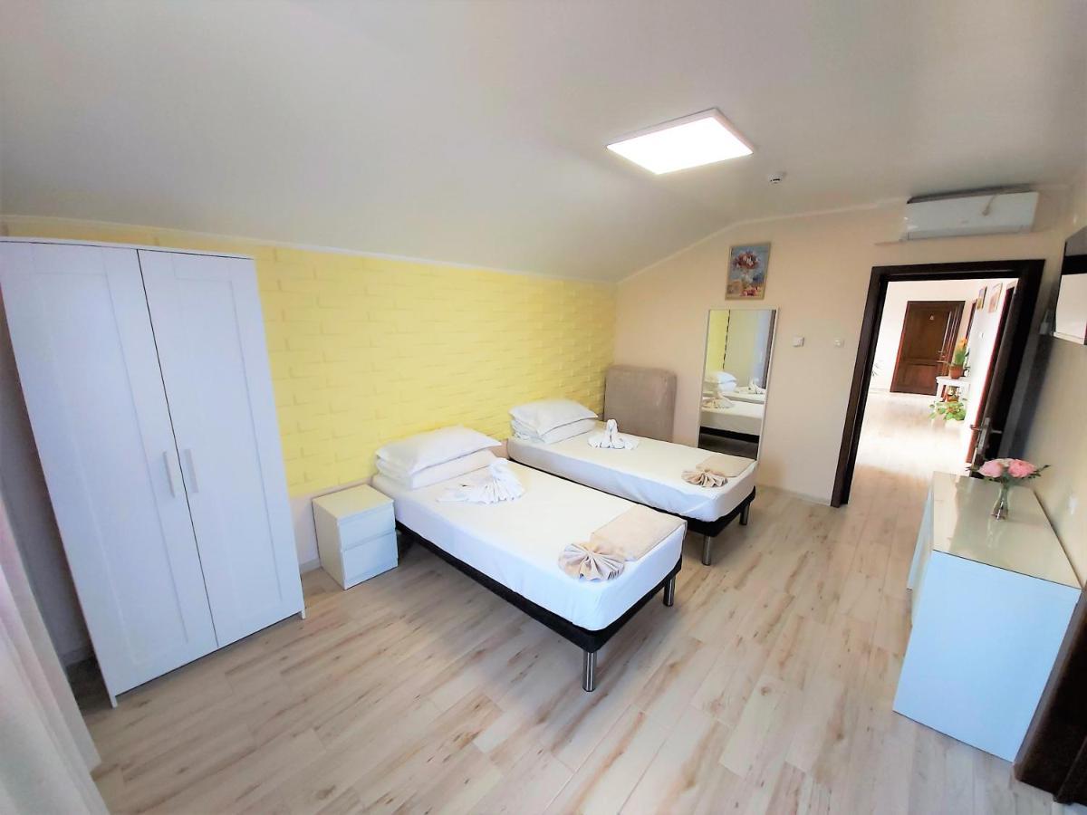 Camere De Inchiriat Băltenii de Sus Buitenkant foto