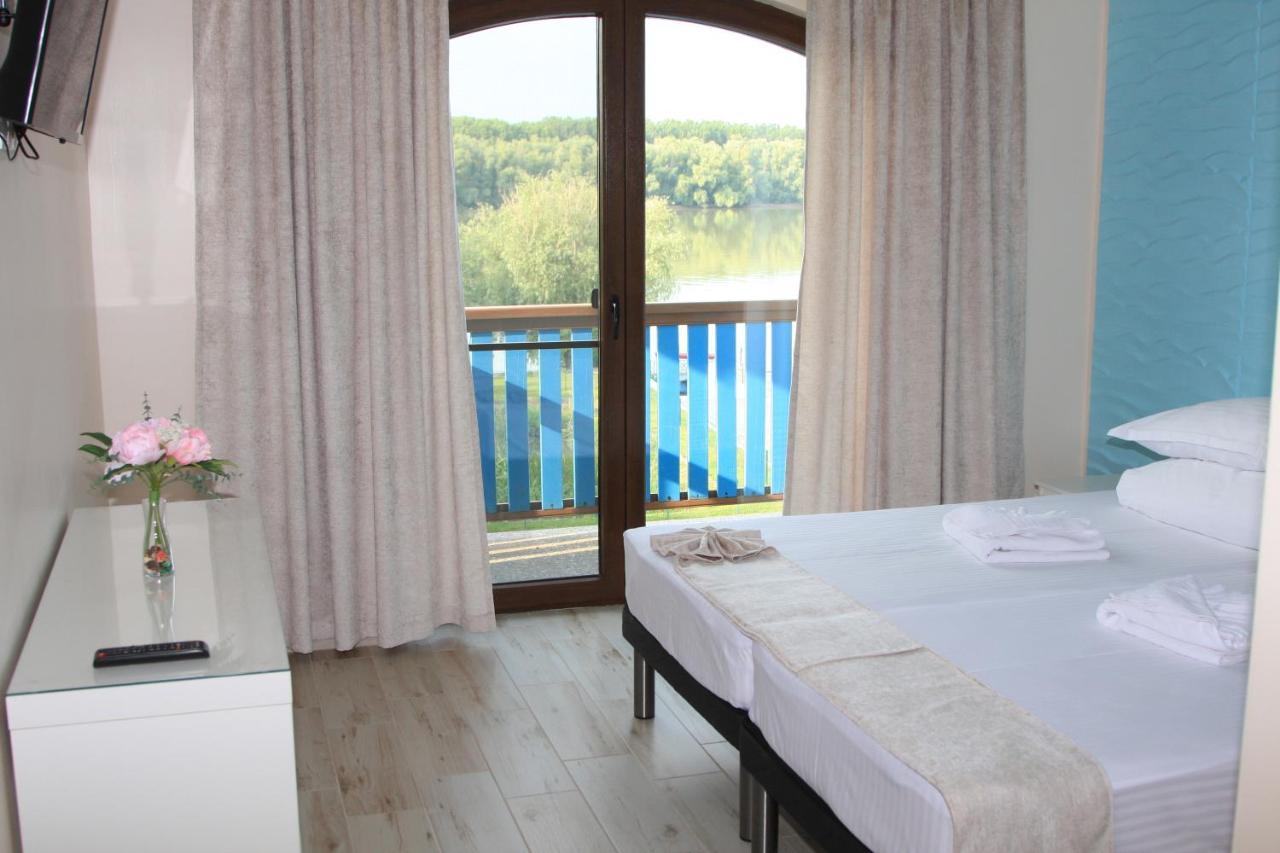 Camere De Inchiriat Băltenii de Sus Buitenkant foto