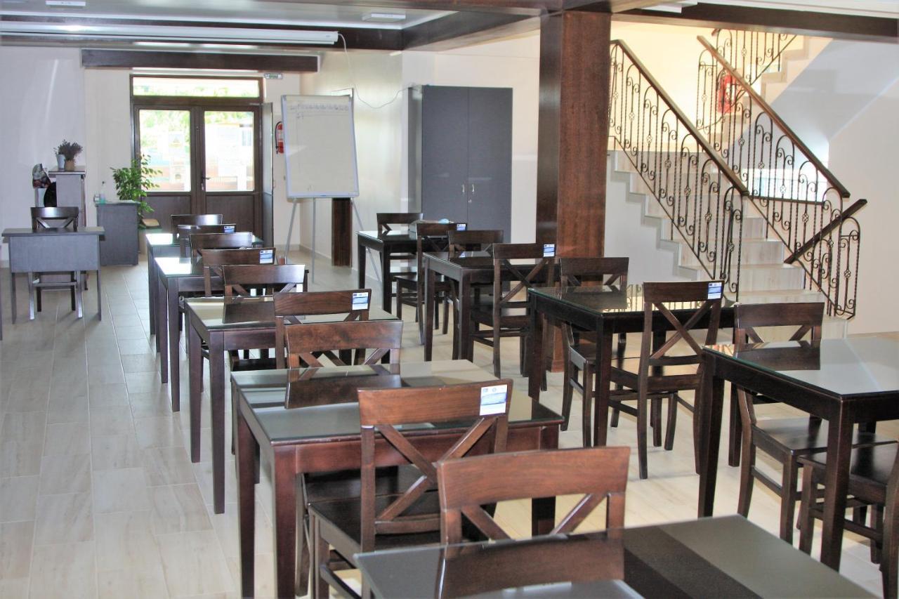 Camere De Inchiriat Băltenii de Sus Buitenkant foto