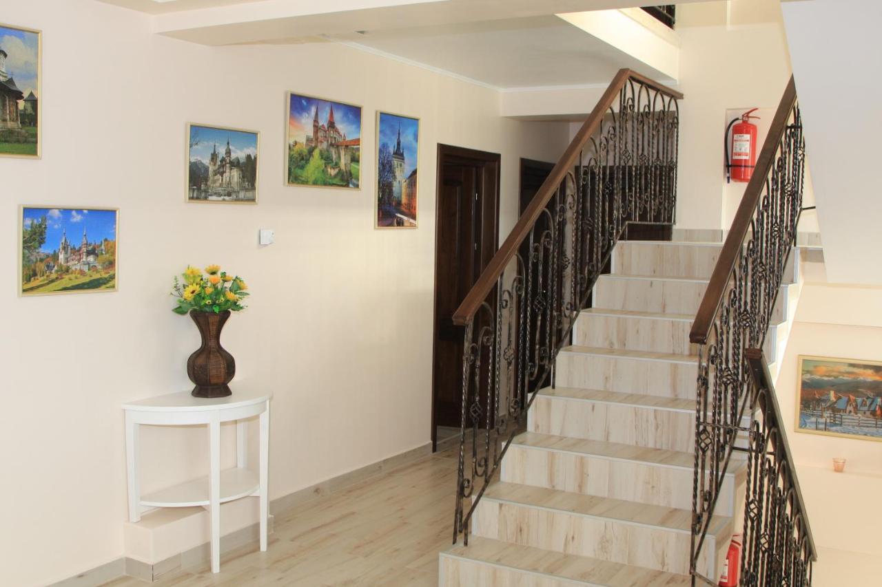 Camere De Inchiriat Băltenii de Sus Buitenkant foto